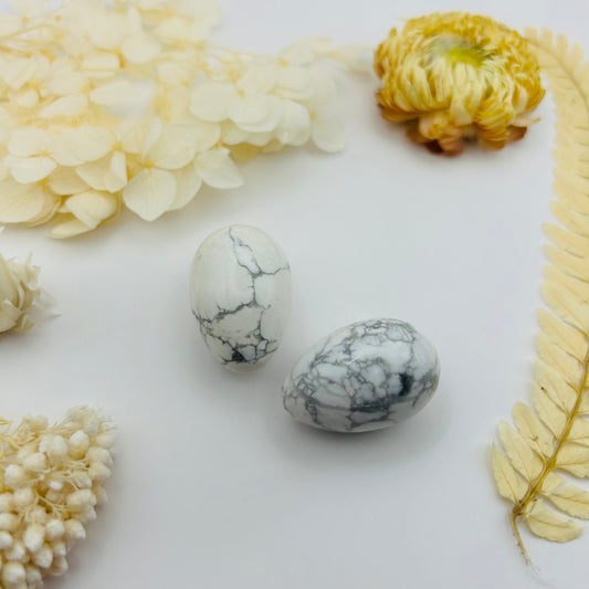 Howlite AA (Egg) 