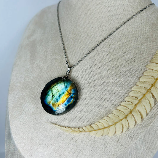 Labradorite Pendant