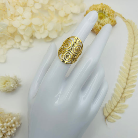 Triskelion Ring with Triquetra (Gold)