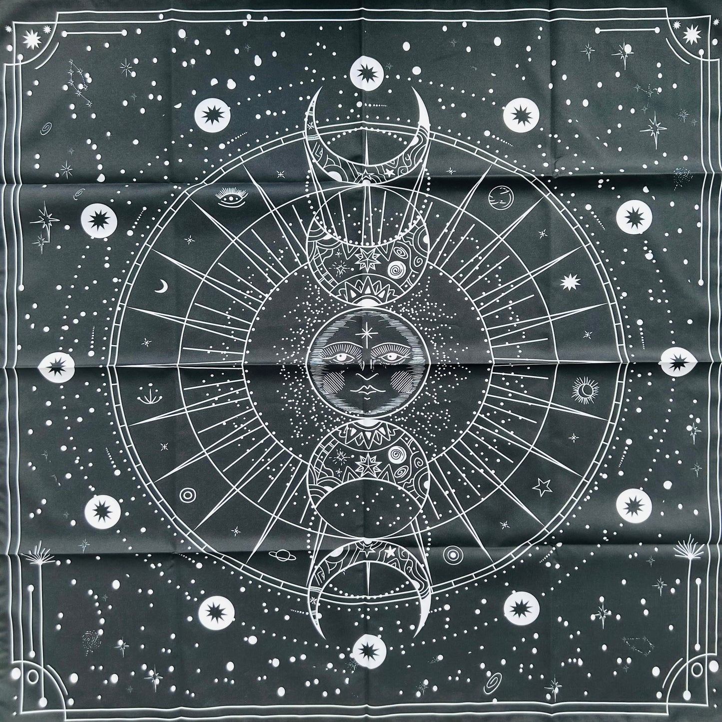 Tarot Tablecloth (large) - Sun and Moon 
