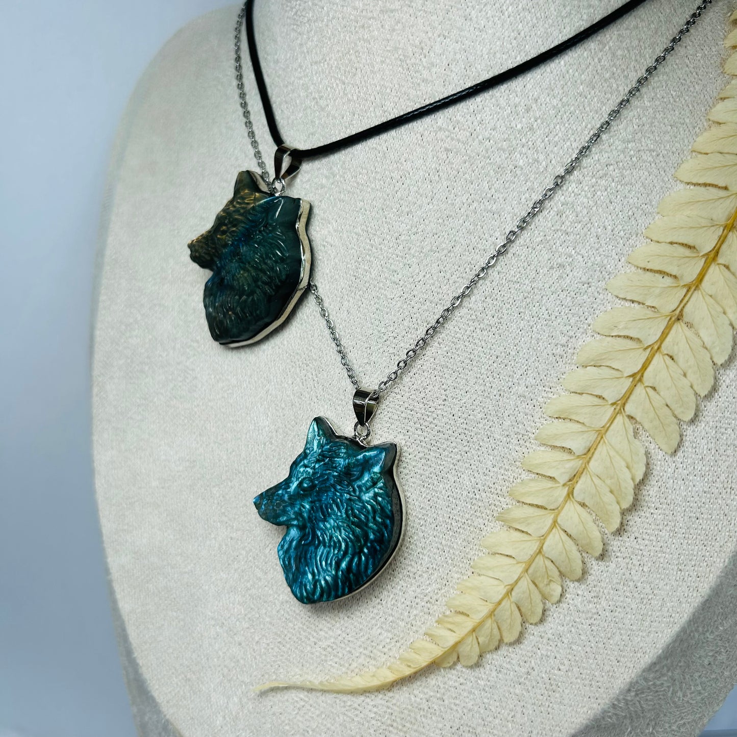 AA+ Labradorite Wolf Pendant
