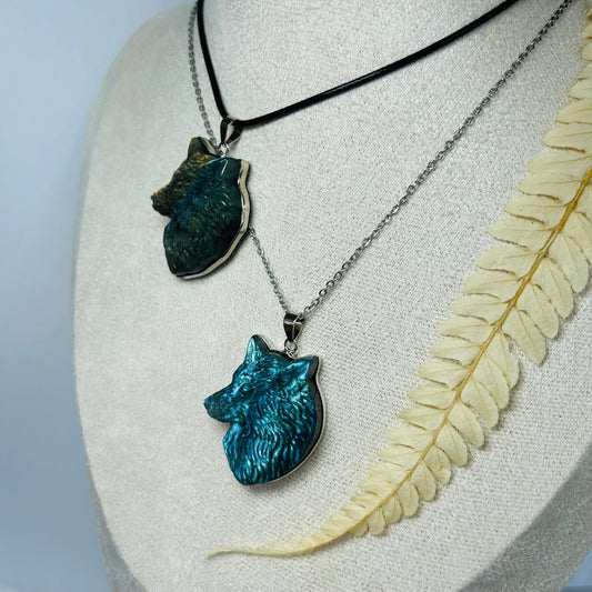 AA+ Labradorite Wolf Pendant