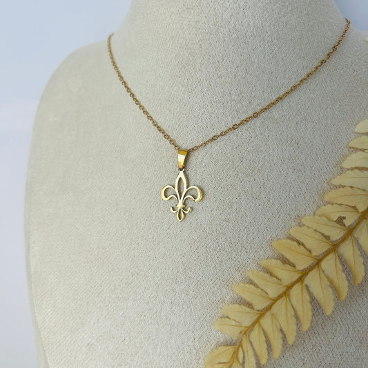 Fleur de Lys Necklace (gold)