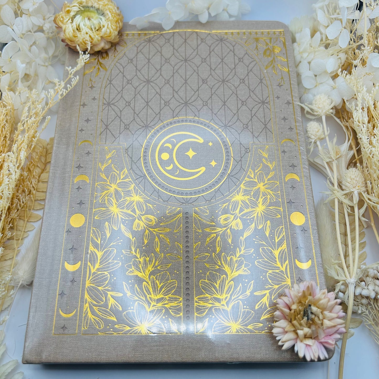 Manifestation Journal - Moon