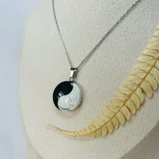 Pendentif Yin et Yang en Obsidienne Noire et Howlite
