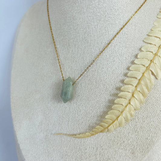 Labradorite Pendant Necklace (Gold)