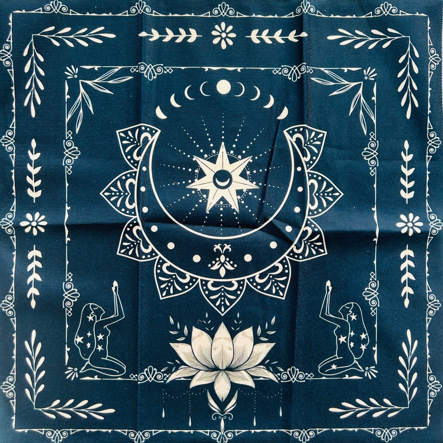 Tarot Tablecloth (small) - Lotus 
