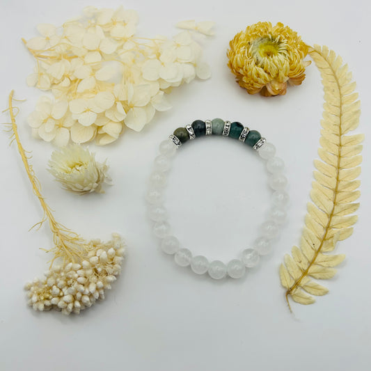 AA Emerald and Rock Crystal Bracelet (8 mm)