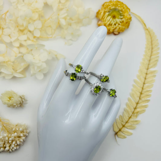 AAA Peridot Silver Ring (TR)
