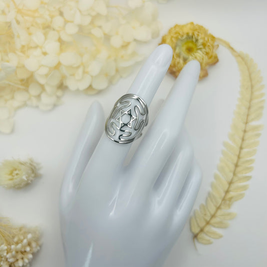 Hecate Wheel Ring with Star of David (Silver)