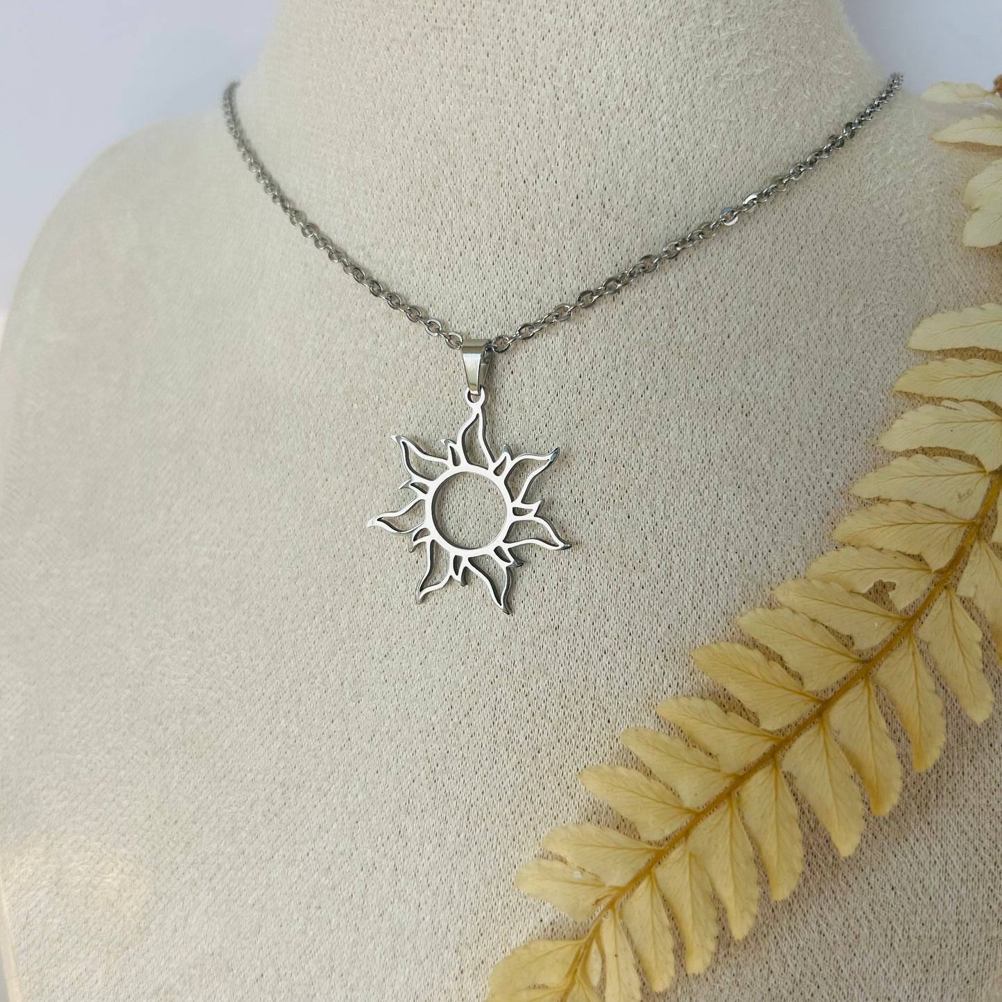 Sun Necklace (silver)