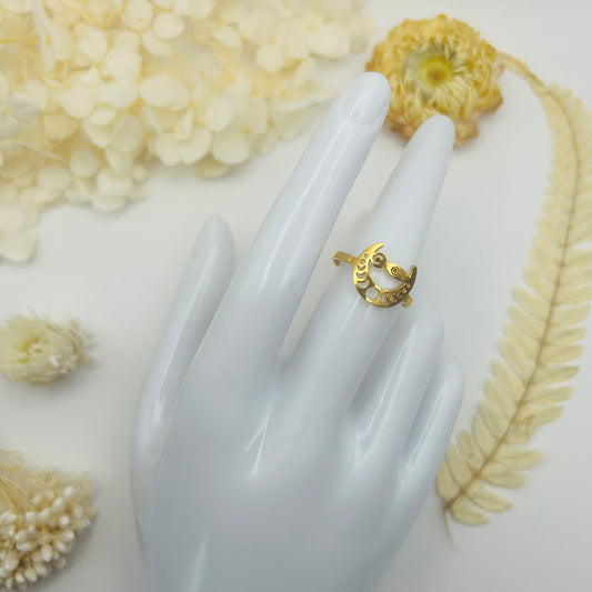 Moon Goddess Ring (Gold)