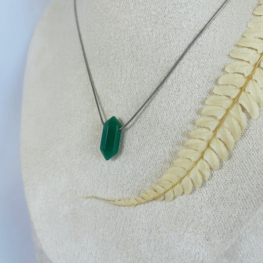 Green Aventurine Pendant Necklace (Silver)