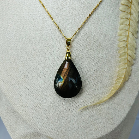 Norwegian Labradorite Pendant (AA)