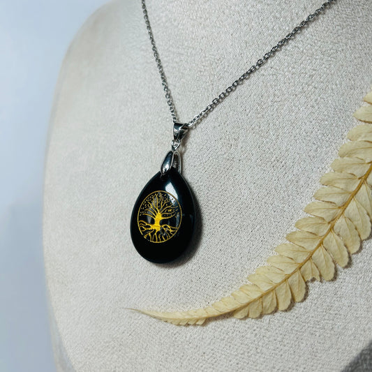 Pendentif Agate Noire orné de sa Fleur de Vie dorée